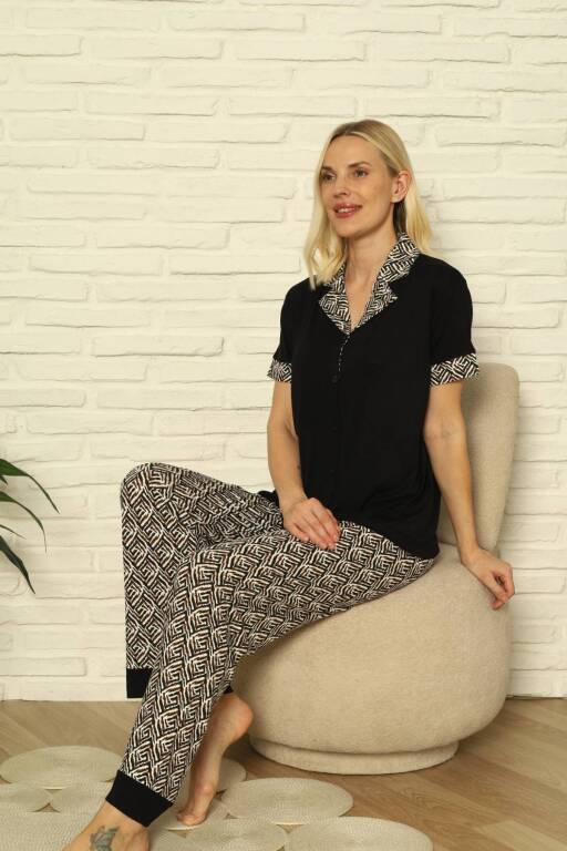 Kadın Pijama Takımı - Siyah Önden Düğmeli Kısa Kollu Likralı 2904KY - Alimer (1)