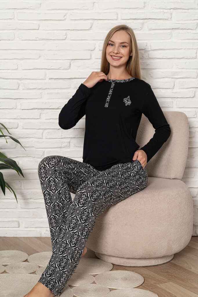 Kadın Pijama Takımı - Siyah Etnik Desen Uzun Kol Likralı Kumaş 2921UY - 2